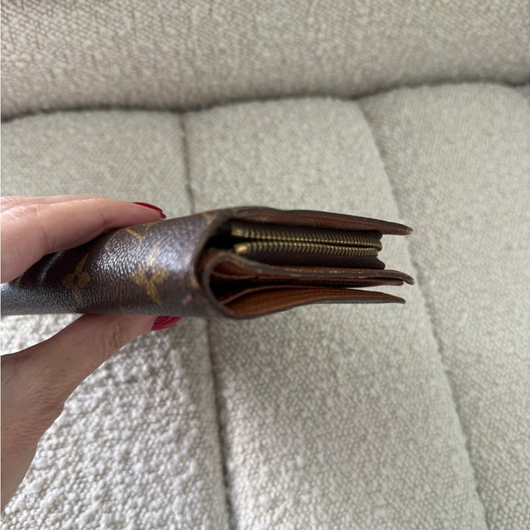 Rare! Louis Vuitton wallet/passport holder - Picture 9 of 11